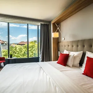 Hotel Up ****