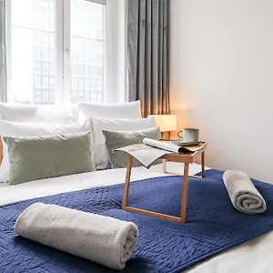https://old-town-gwarna.poznan-hotels.com